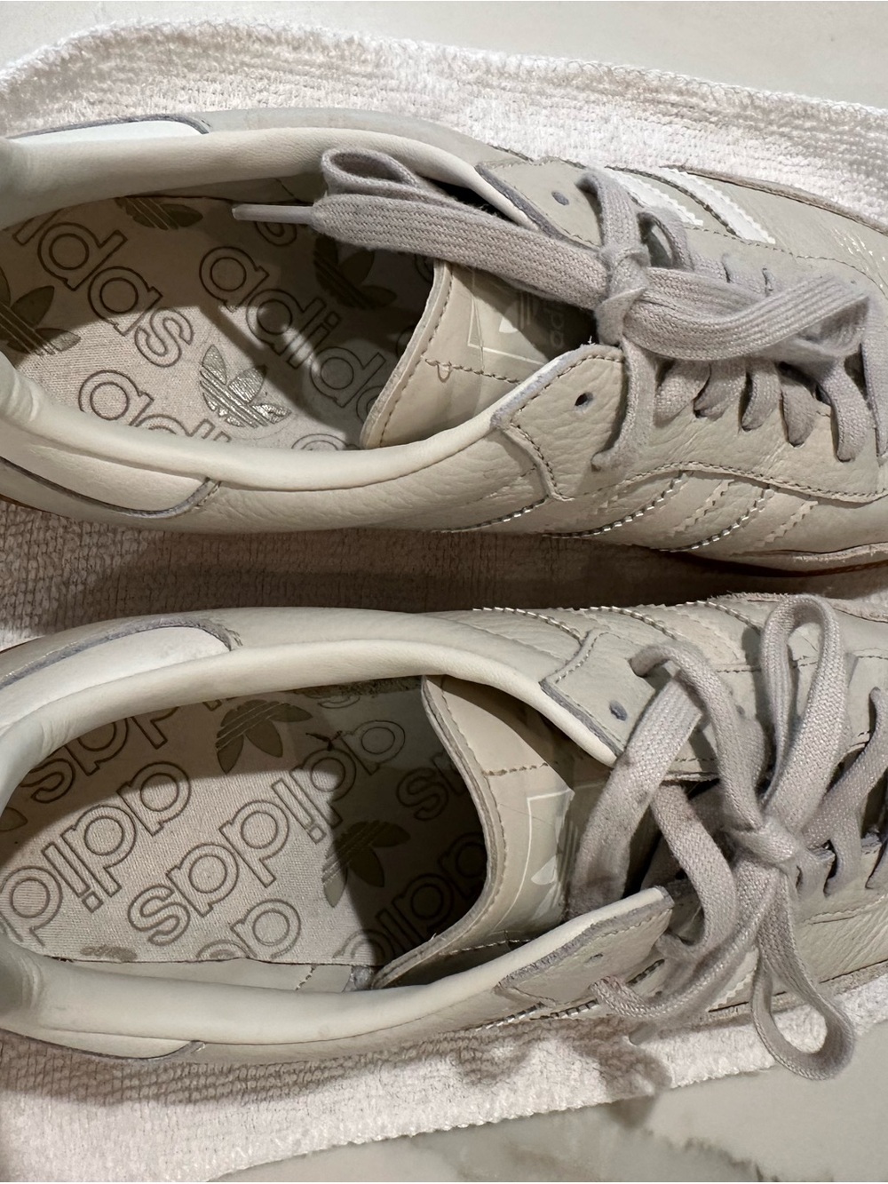 adidas Samba Low-Top Sneakers in Off-White and Gum - Picture 5 of 7